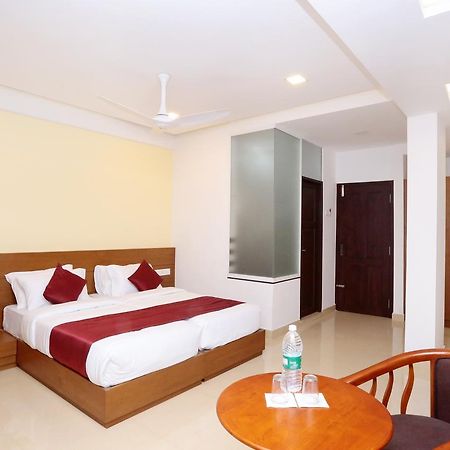 Hotel Ayodhya Residency Kozhikode Luaran gambar