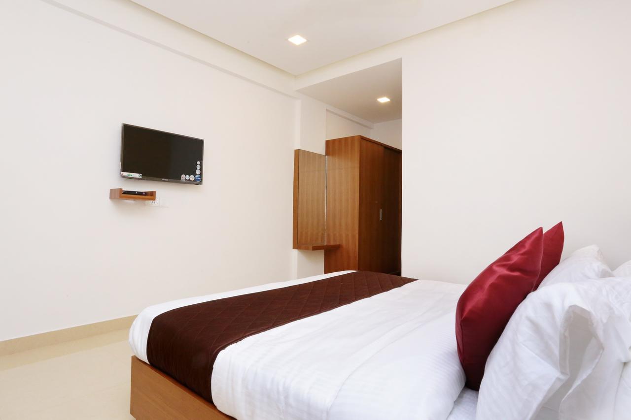 Hotel Ayodhya Residency Kozhikode Luaran gambar