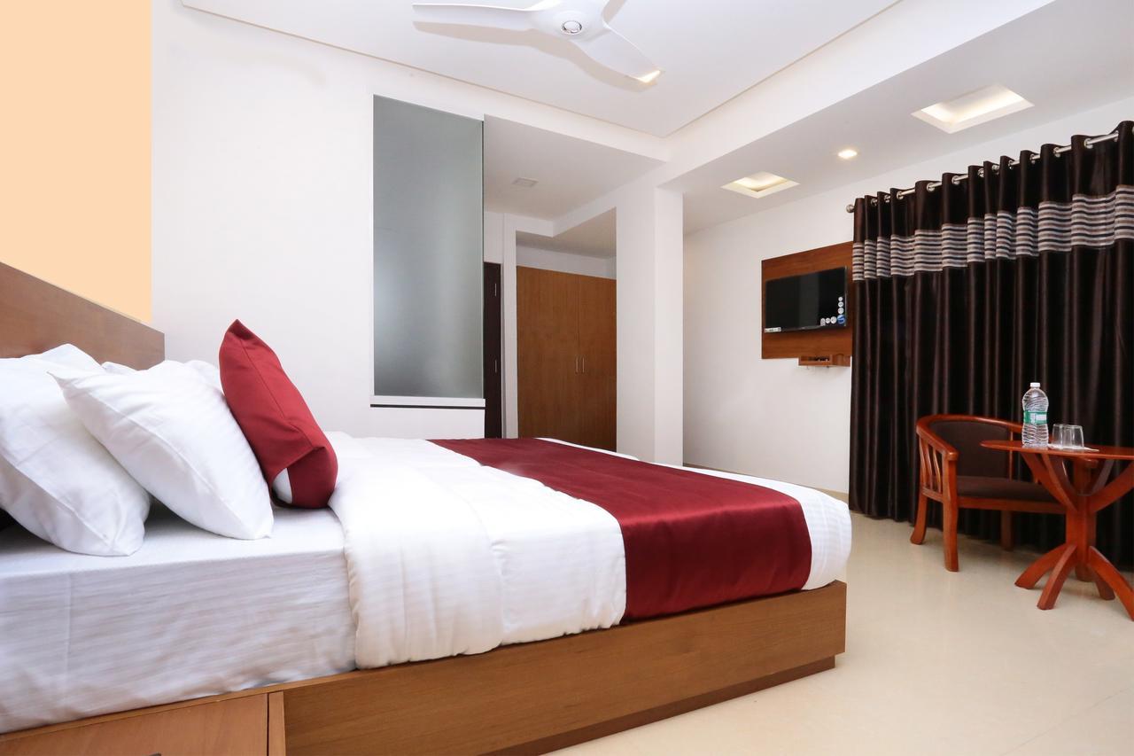 Hotel Ayodhya Residency Kozhikode Luaran gambar