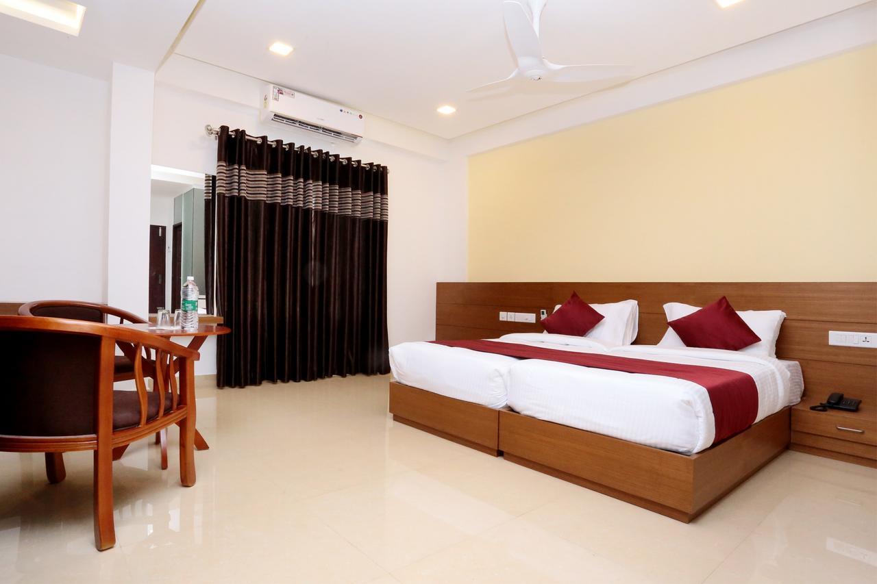 Hotel Ayodhya Residency Kozhikode Luaran gambar